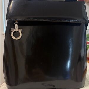 Salvatore Ferragamo Gancini Patent leather shoulder bag!